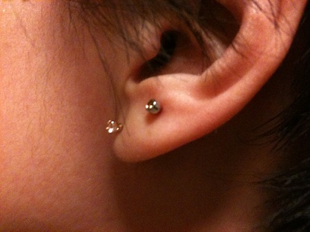 ピアス