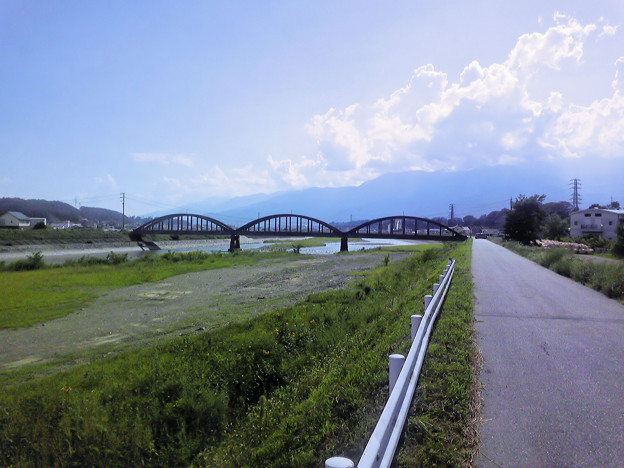 明神橋と天竜川