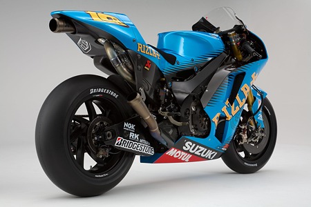 2011-rizla-suzuki-gsv-r-motogp-8