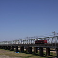 常磐線 利根川橋梁を渡るEF81