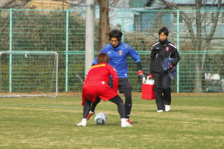 練習終了後。加藤がドリブルで元気を抜きにかかるが？？？