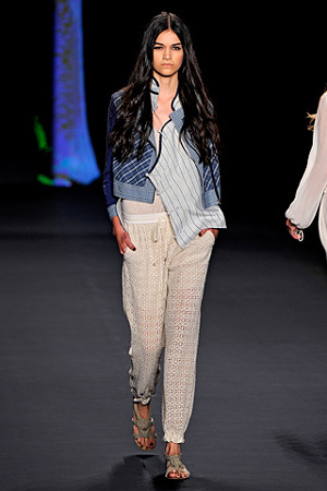 Vivienne Tam2