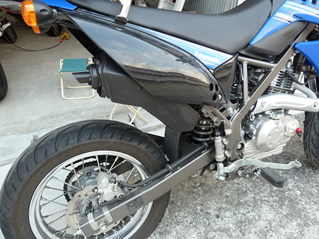 KLX140マフラー 011