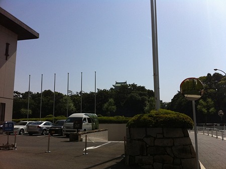 キャッスルから名古屋城をのぞむ