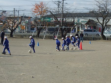 サッカー開始