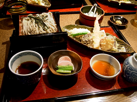 小嶋屋総本店